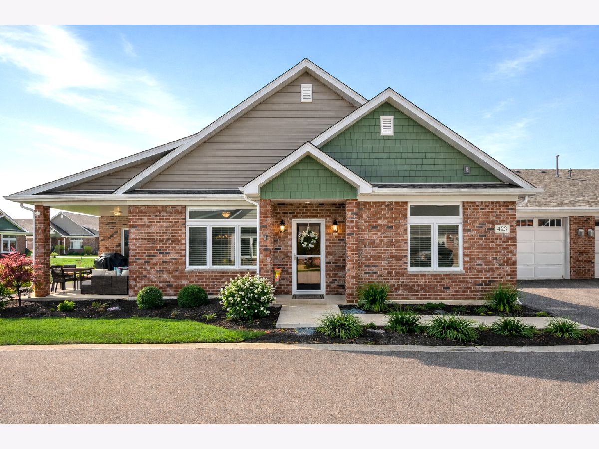  For Sale Genoa Illinois, 423 Stearn Drive