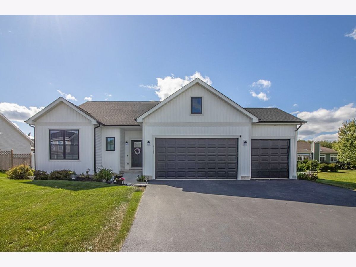  For Sale Genoa Illinois, 1005 Joel Lane