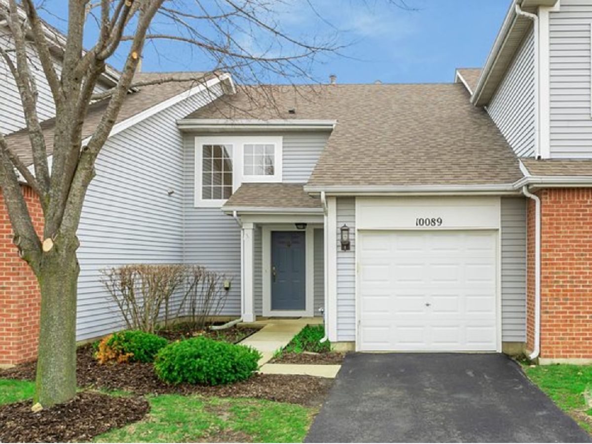  For Rent Huntley Illinois, 10089 Thornton