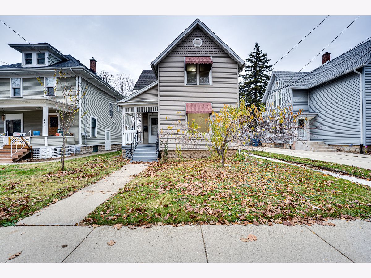  For Rent Aurora Illinois, 735 Sexton