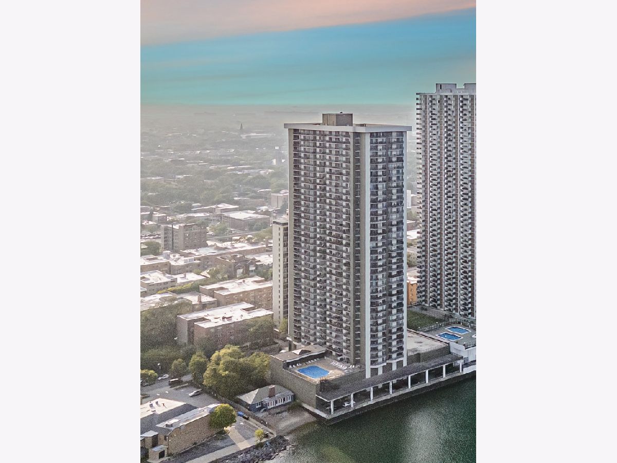 Condominiums For Sale Malibu Chicago Illinois, 6007 Sheridan Road