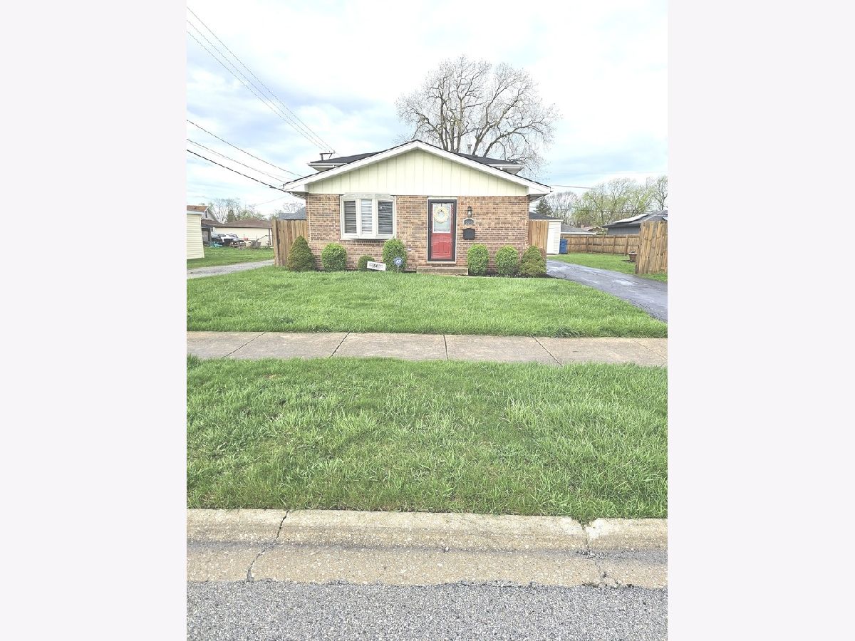  For Sale Phoenix Illinois, 15362 7th Avenue