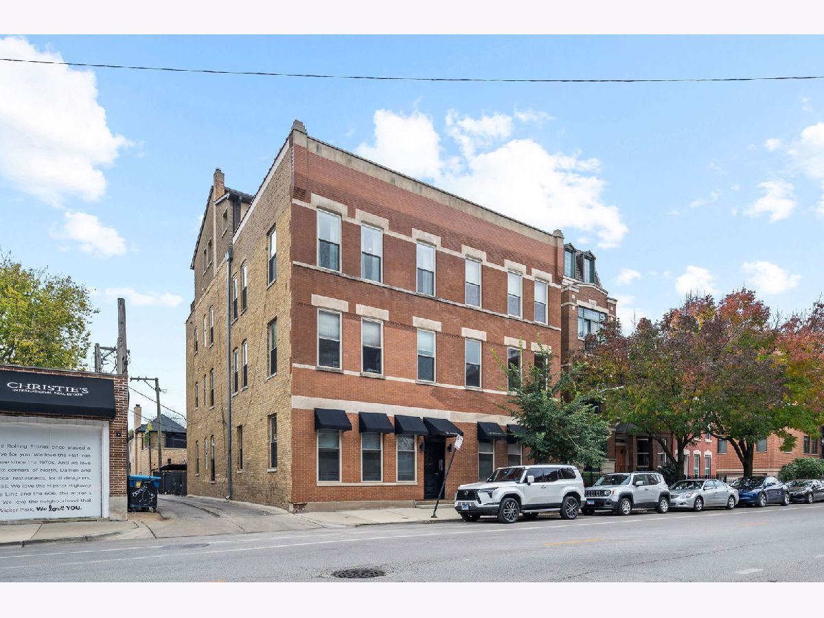  For Sale Chicago Illinois, 1855 Damen Avenue