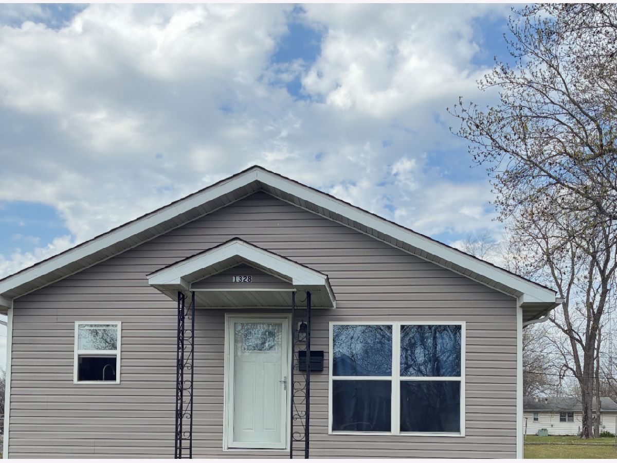  For Sale Centralia Illinois, 1328 Dean Street