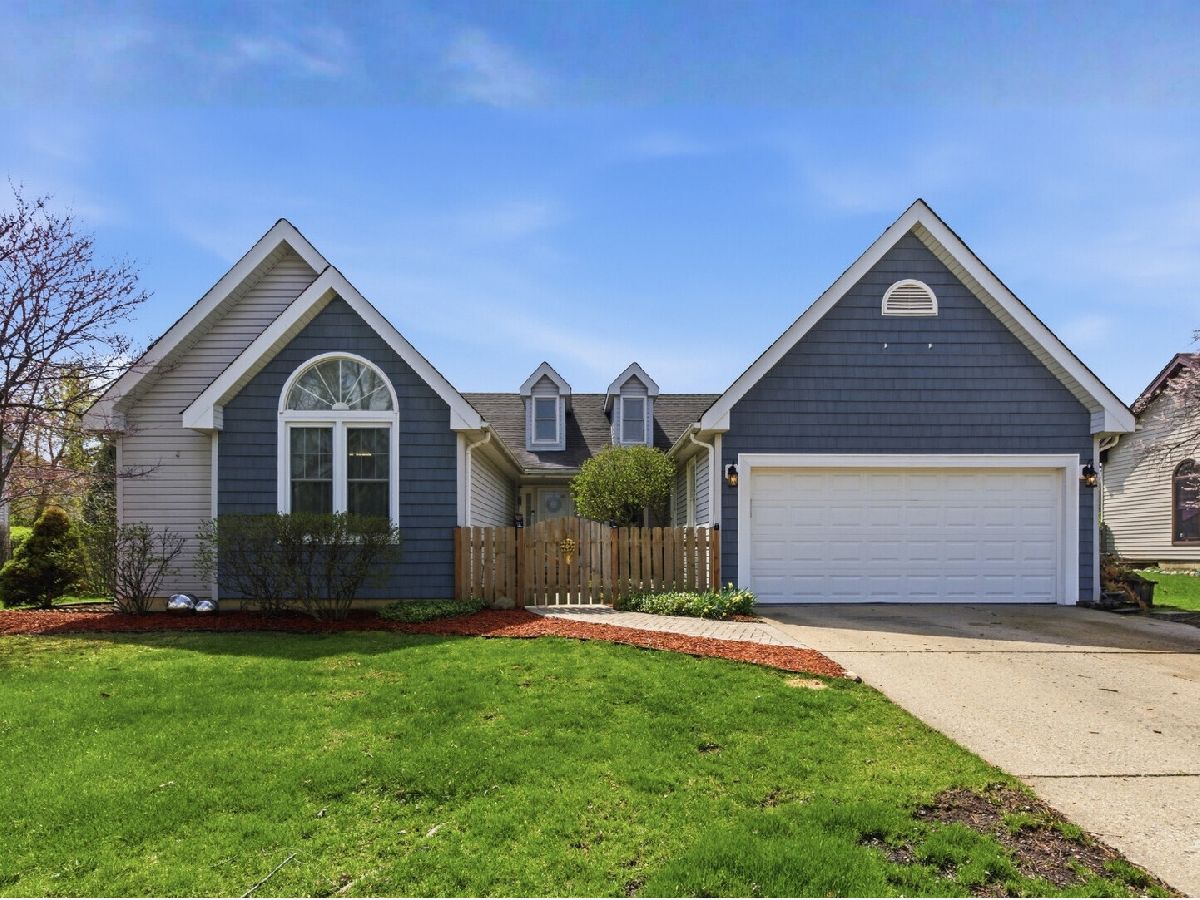  For Sale Lake Zurich Illinois, 40 Fern Road