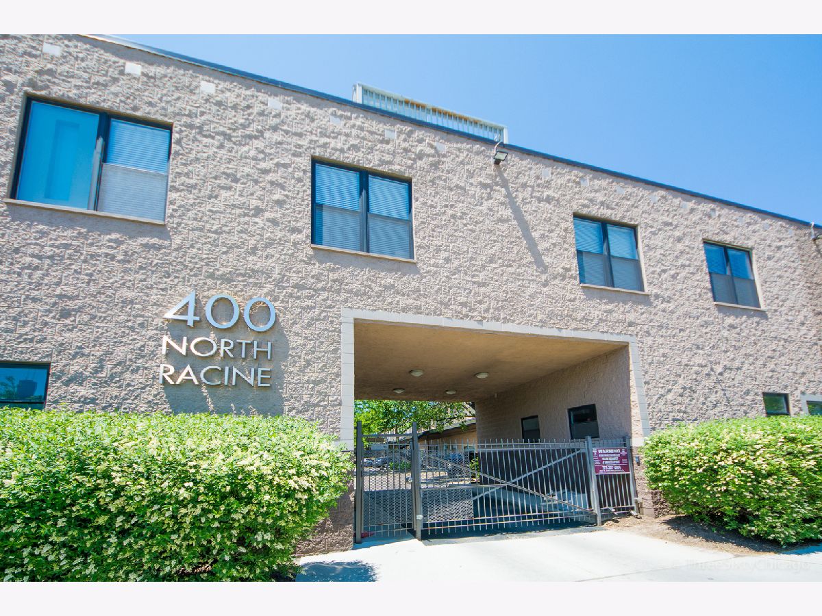  For Sale Chicago Illinois, 400 Racine Avenue