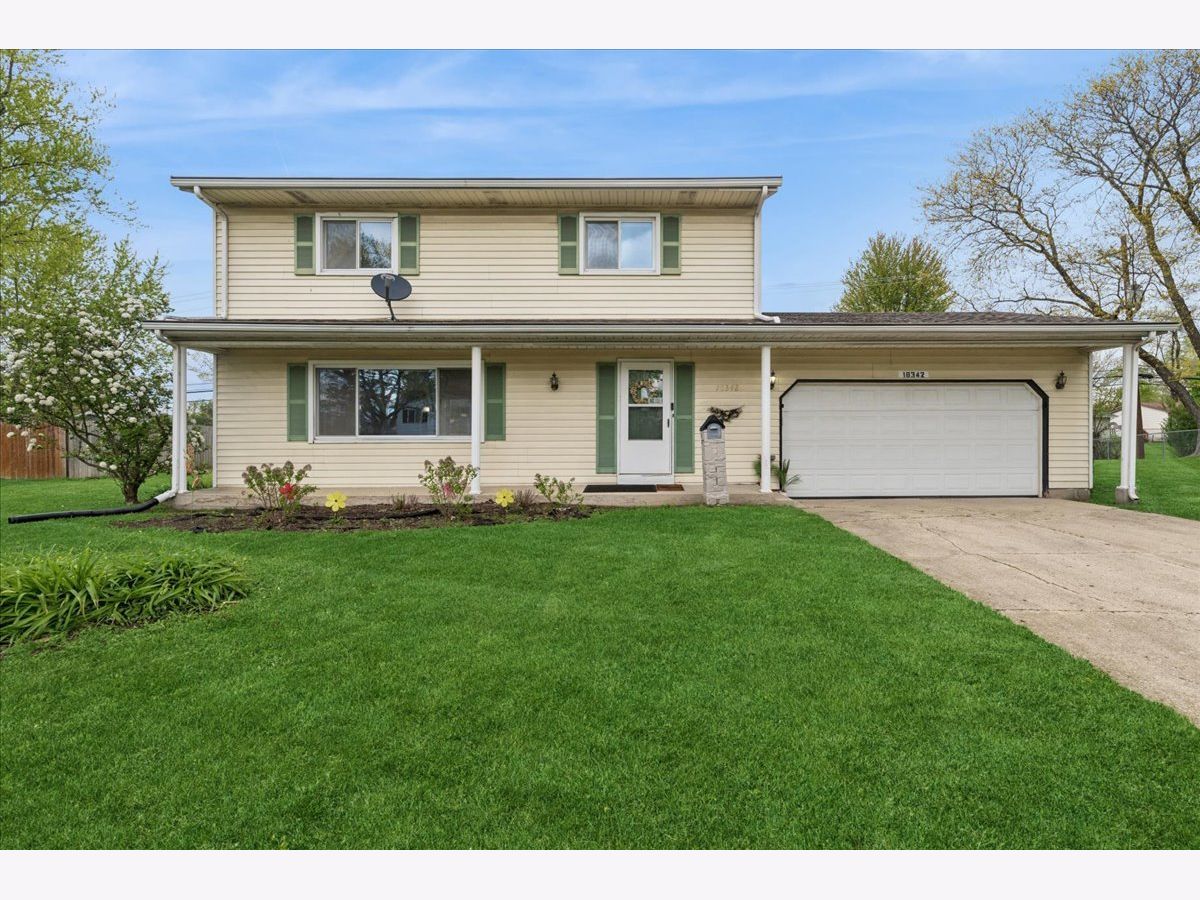  For Sale Gurnee Illinois, 18342 Linda Lane