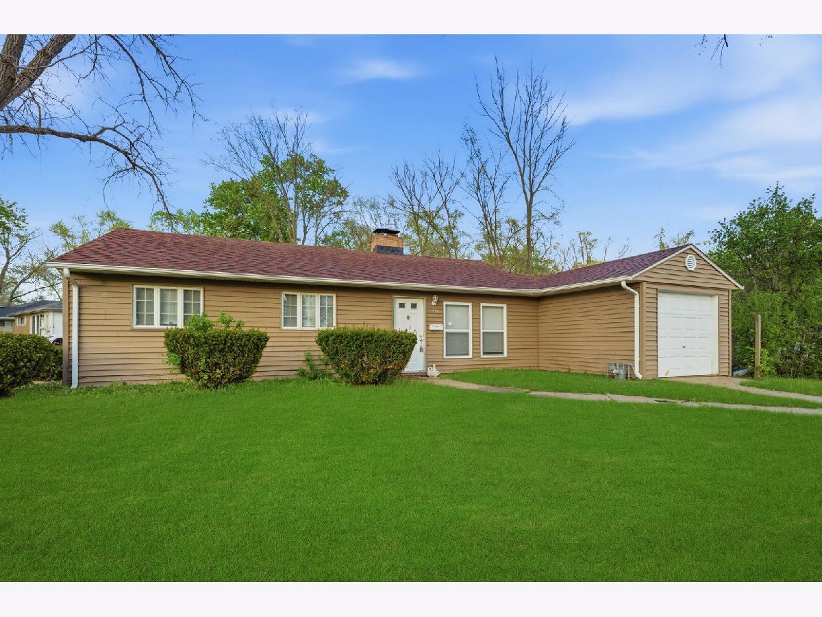  For Sale Park Forest Illinois, 240 Mantua Street