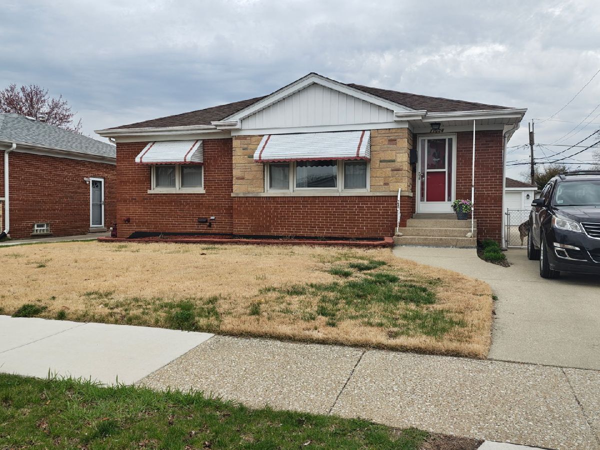  For Sale Westchester Illinois, 11036 Shaw Street