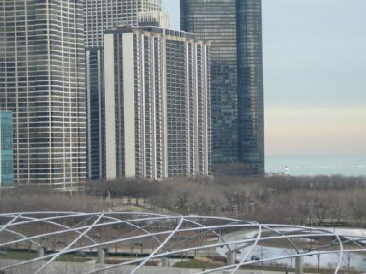  Rented Chicago Illinois, 400 Randolph