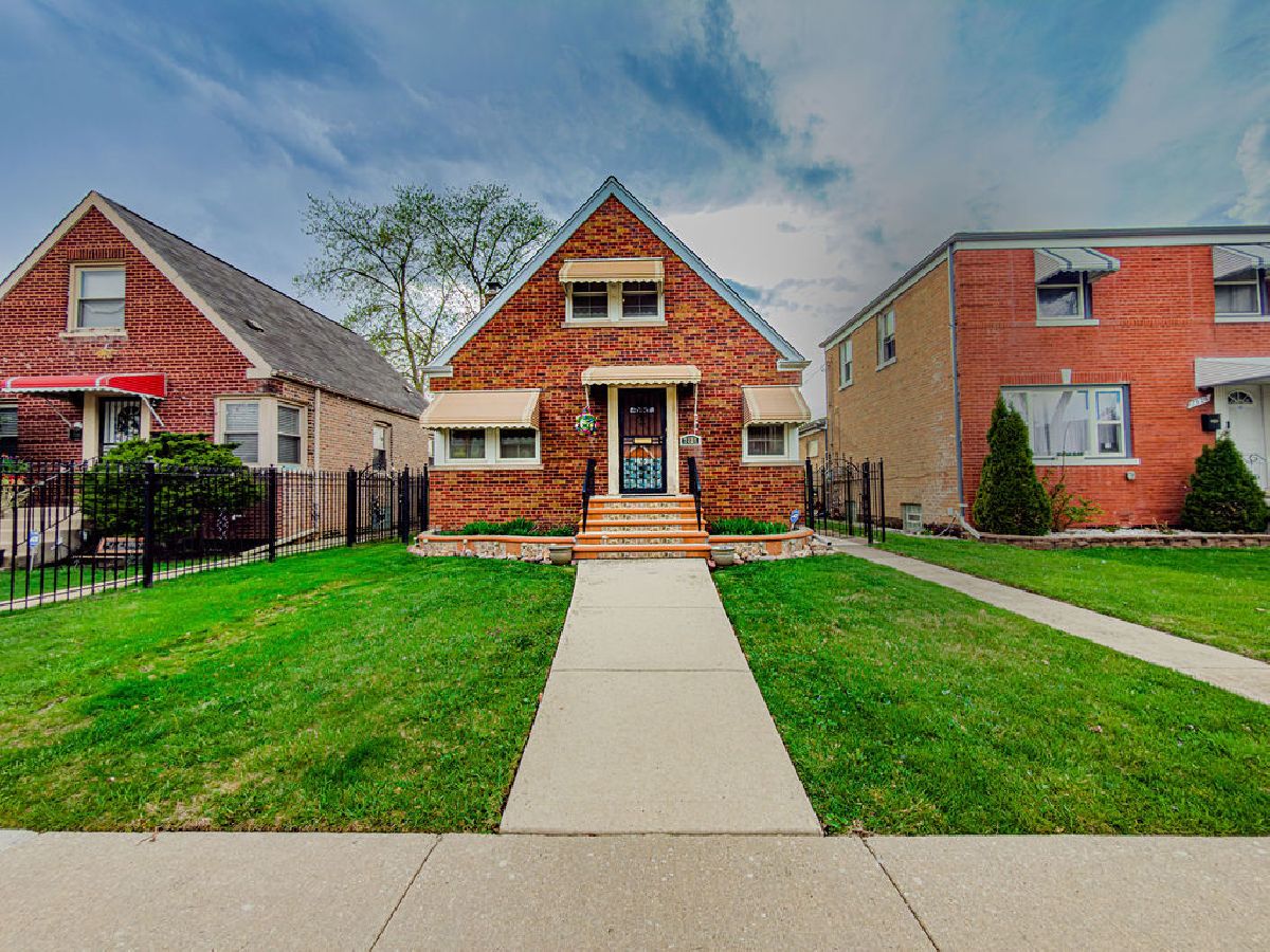 Homes For Sale Marquette Park Chicago Illinois, 7328 Albany Avenue