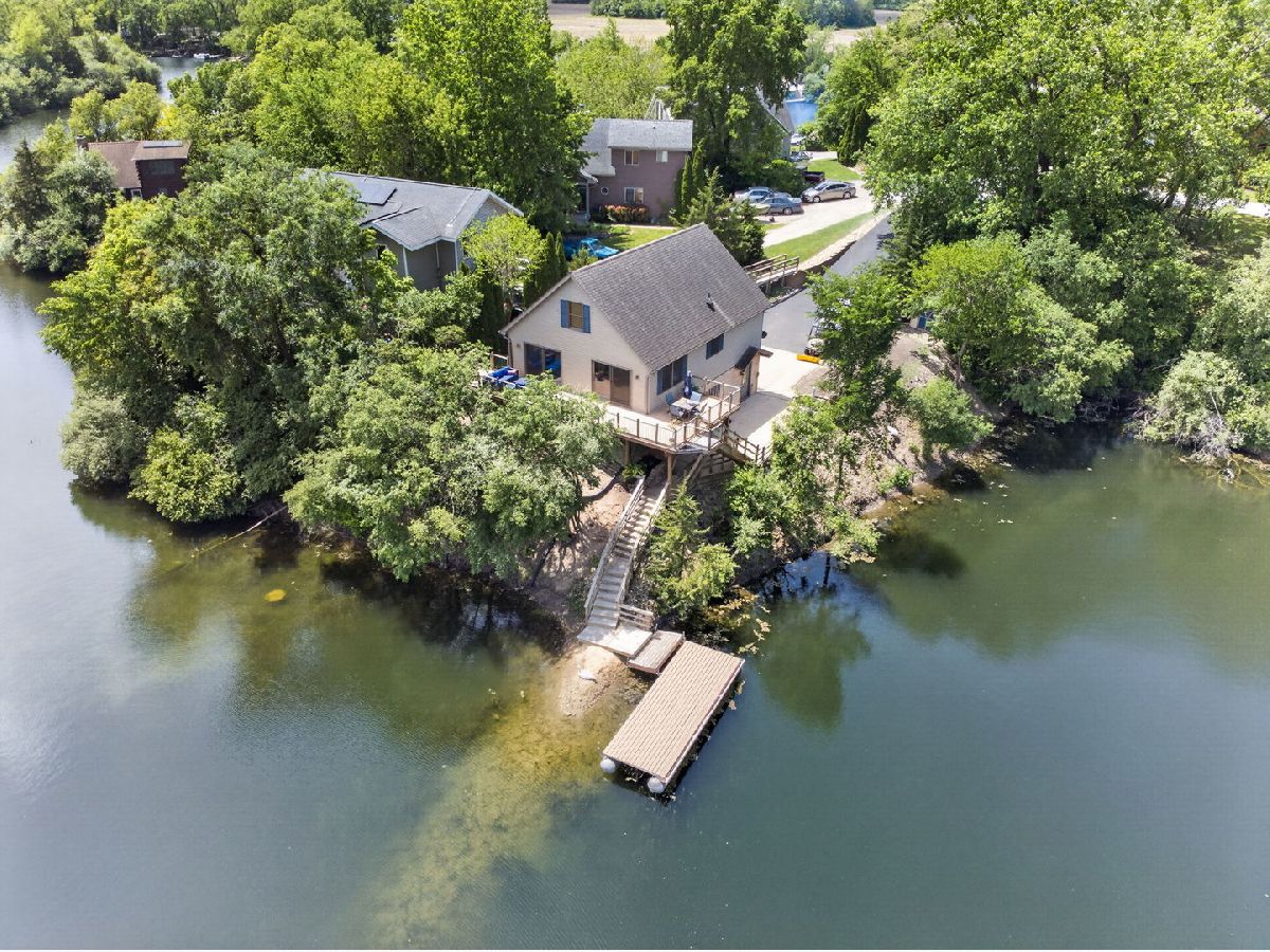 Homes For Sale Shadow Lakes Wilmington Illinois, 250 Fossil Point Court