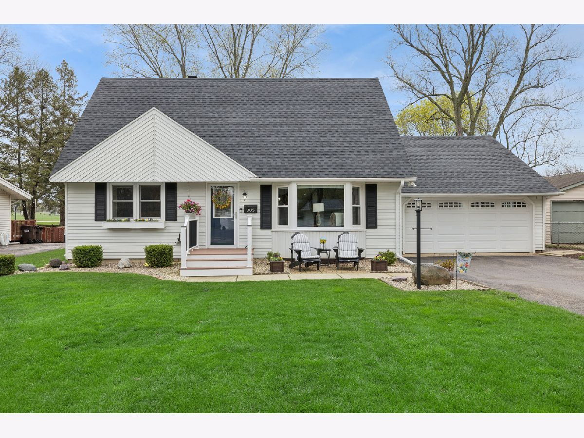  For Sale Crystal Lake Illinois, 305 2nd Court