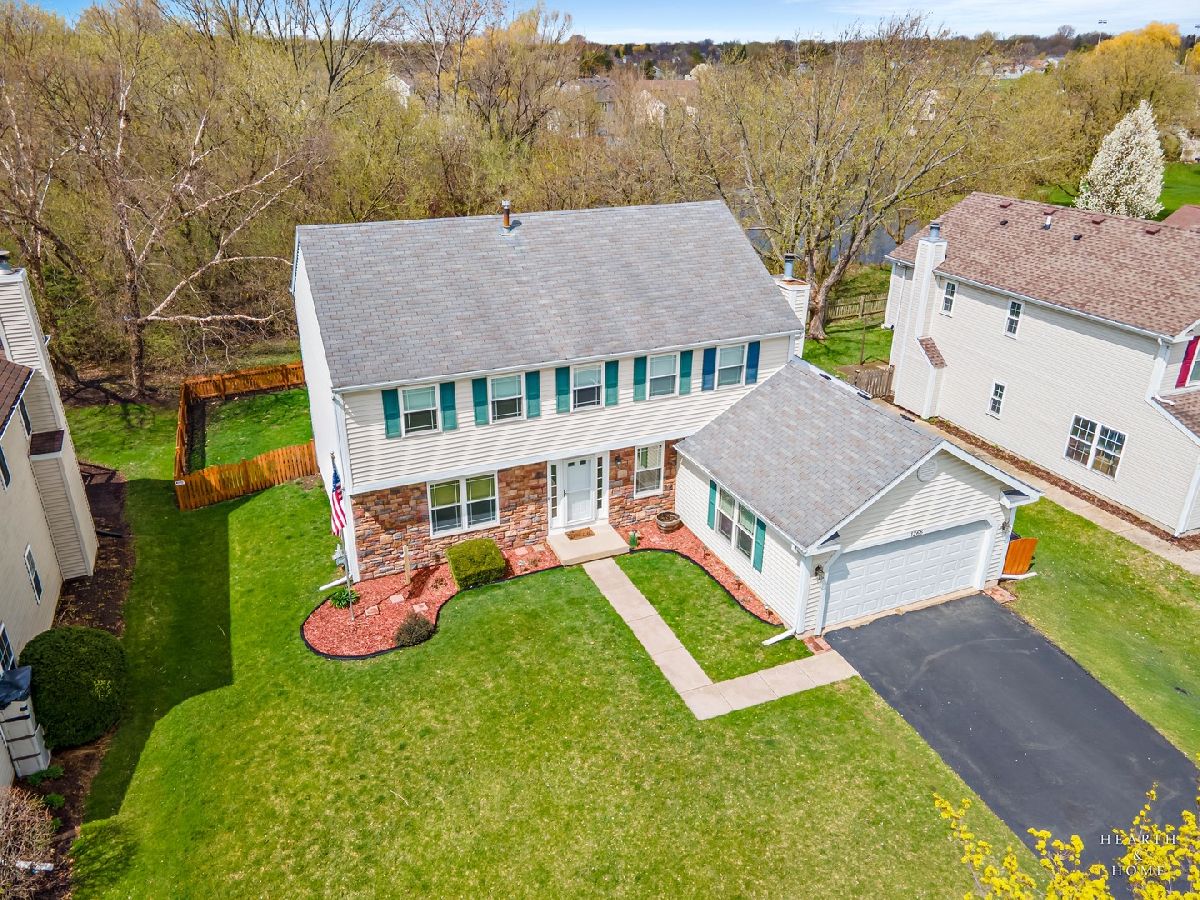  For Sale Crystal Lake Illinois, 1266 Fernleaf Drive