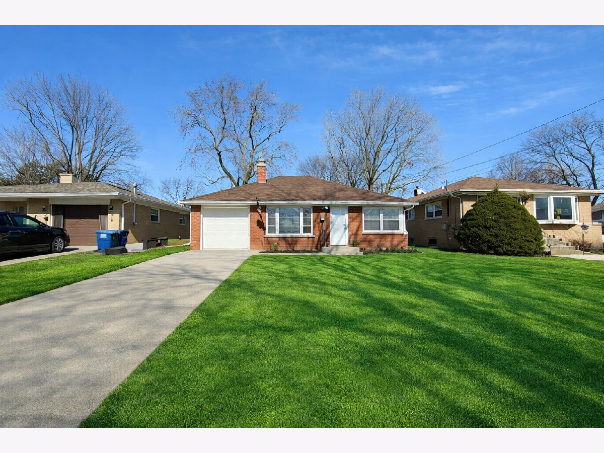  Rented Des Plaines Illinois, 910 Golf Cul De Sac