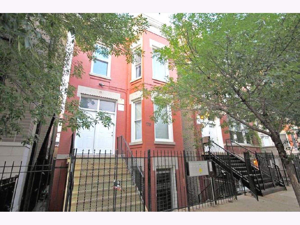  Rented Chicago Illinois, 1718 Pierce