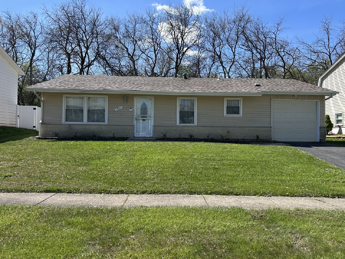  For Sale Country Club Hills Illinois, 3861 178th Place