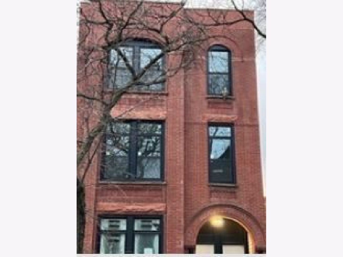  For Rent Chicago Illinois, 2715 Potomac