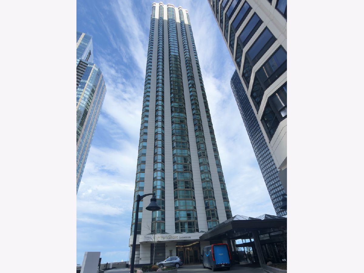 Condominiums For Sale Park Shore Condos Chicago Illinois, 195 Harbor Drive