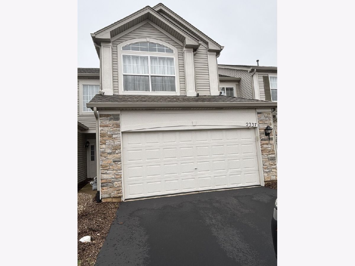  Rented Aurora Illinois, 2337 Summerlin
