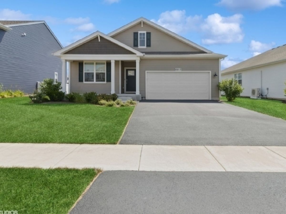 Condos & Townhomes & Homes For Sale Stonewater Wonder Lake Illinois, 6813 Cobble Springs Lane