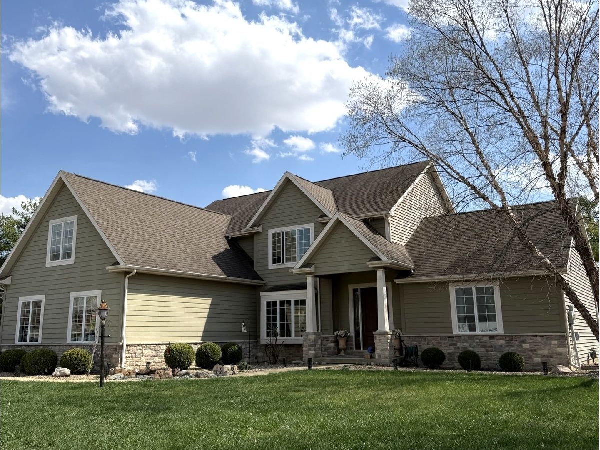  For Sale Mahomet Illinois, 1809 E West Lake Drive