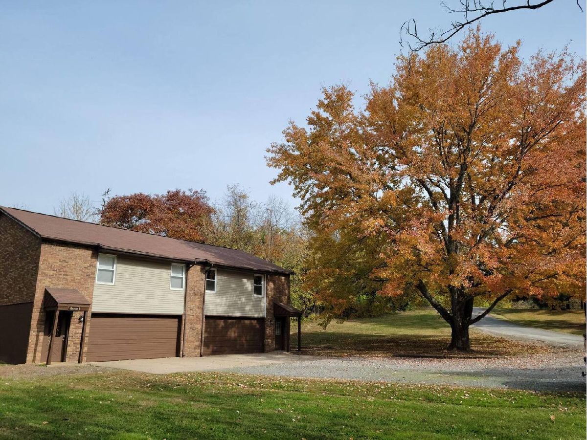  For Sale Makanda Illinois, 303 White Deer
