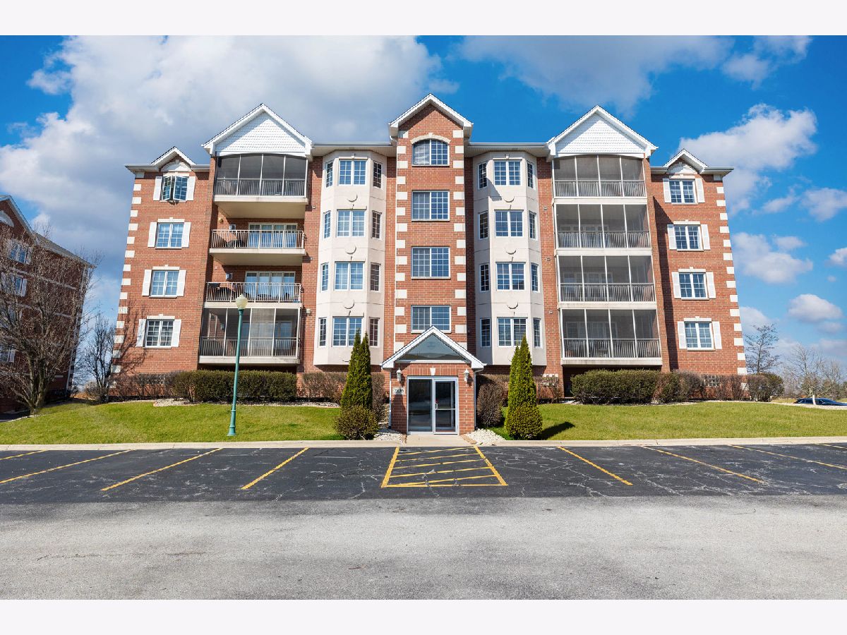  For Sale Tinley Park Illinois, 7716 Greenway Boulevard