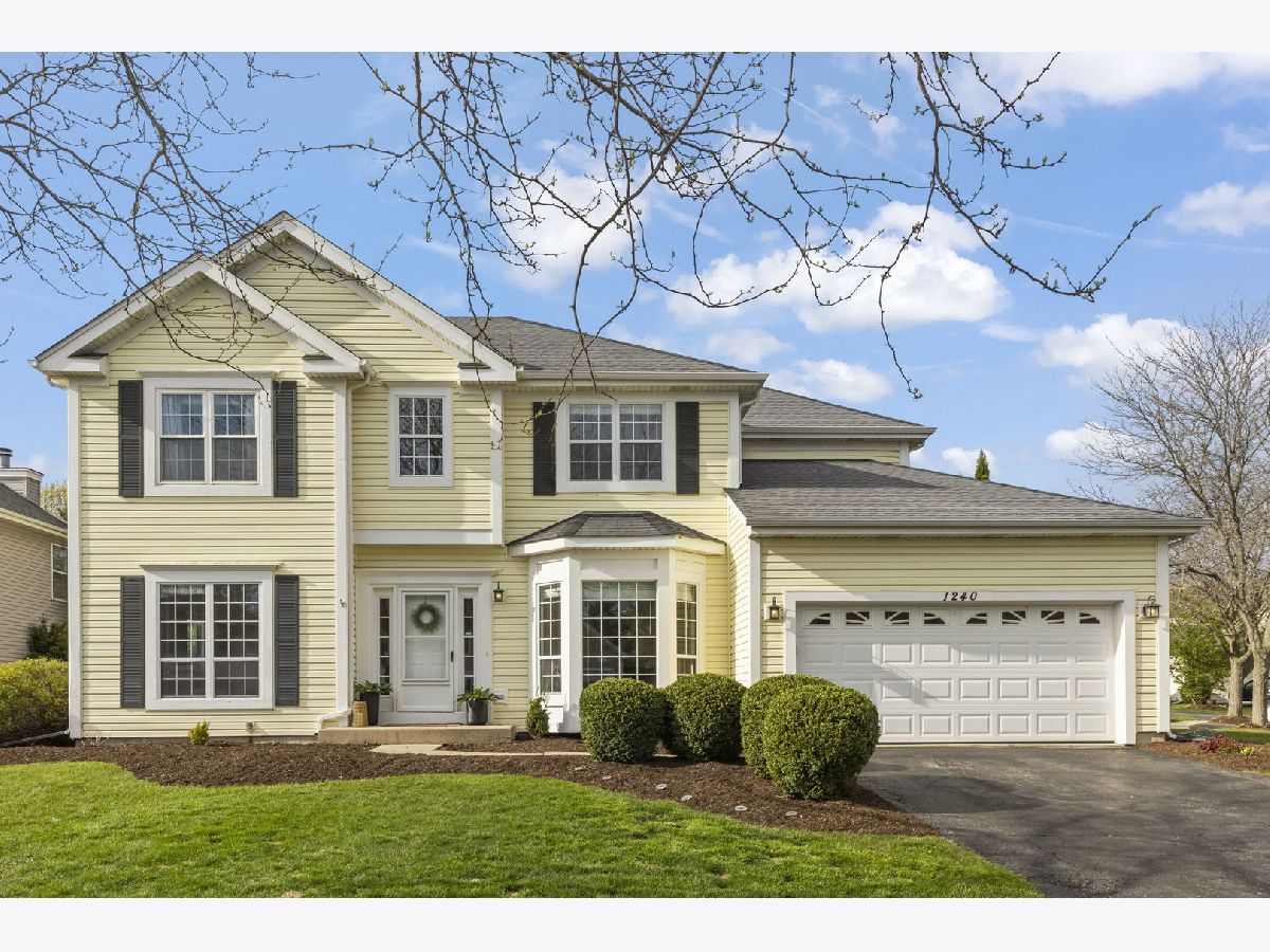  For Sale Grayslake Illinois, 1240 Sandpiper Court