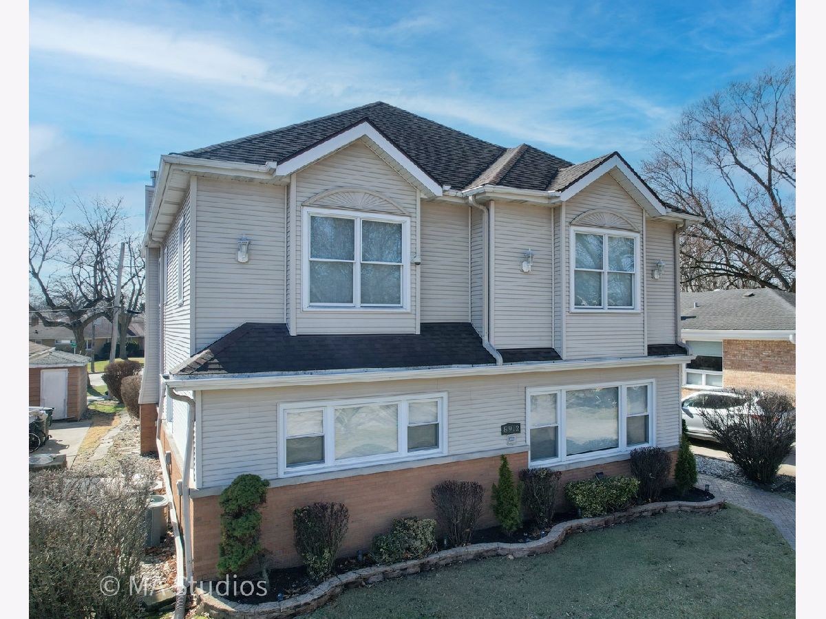  For Sale Morton Grove Illinois, 8912 Harms Road