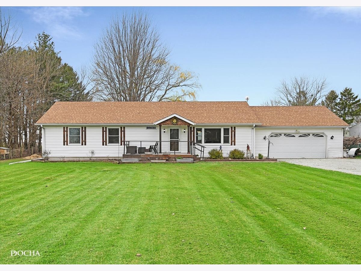  For Sale Morrison Illinois, 18175 Folker Road