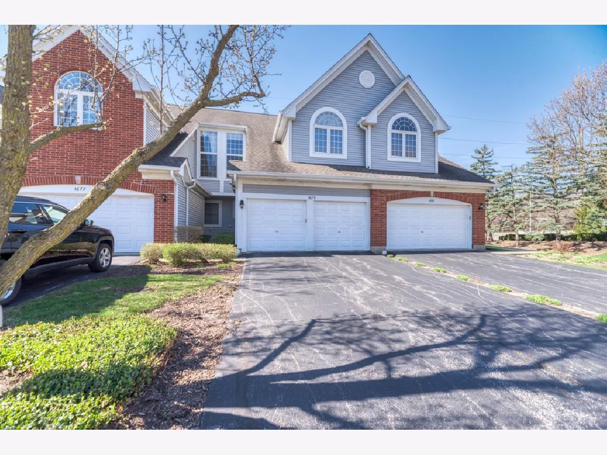 Townhomes For Sale Ethans Glen Palatine Illinois, 1679 Ethans Glen Drive