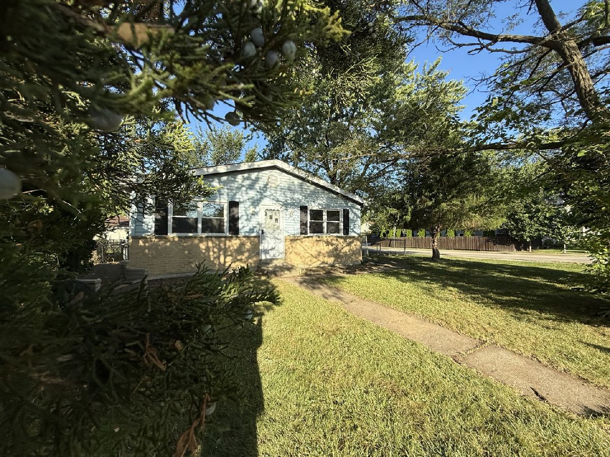  For Sale Mundelein Illinois, 510 Hickory Street