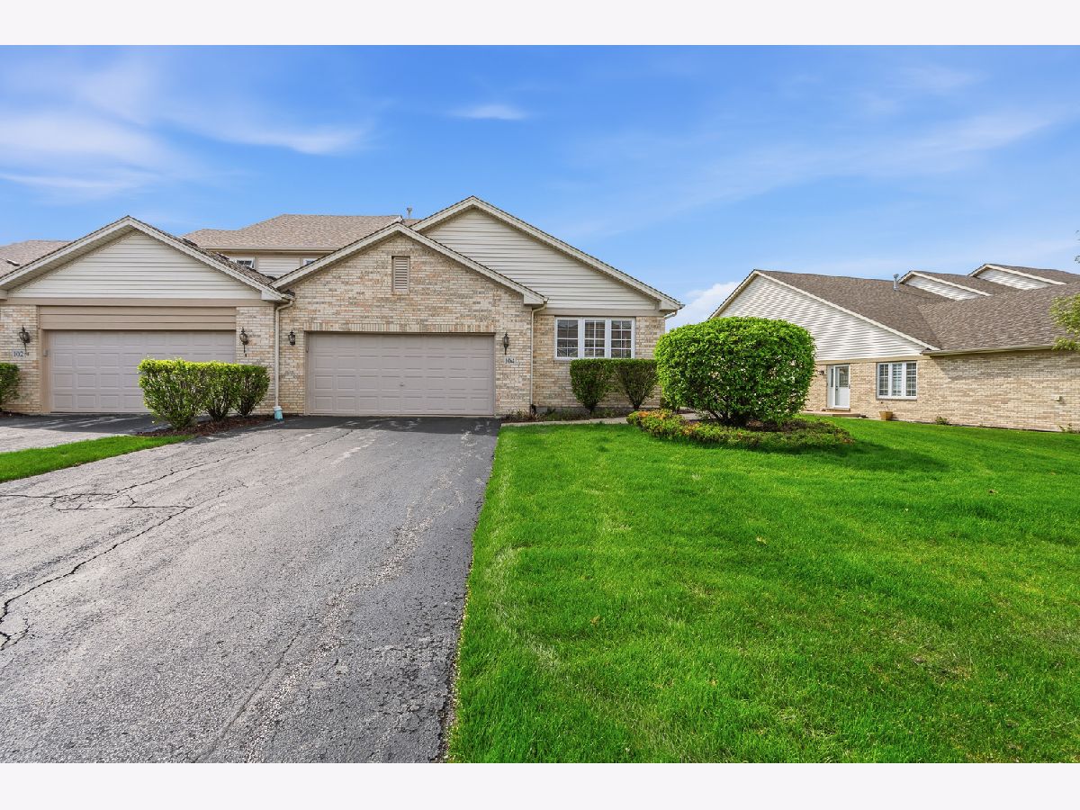 Townhomes & Homes For Sale Odyssey Country Club Tinley Park Illinois, 104 Iliad Drive