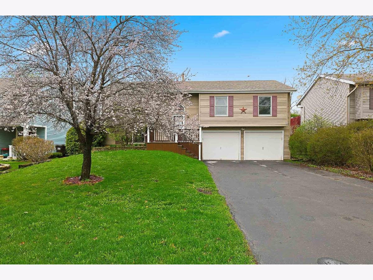  For Sale Crystal Lake Illinois, 1358 Cottonwood Lane