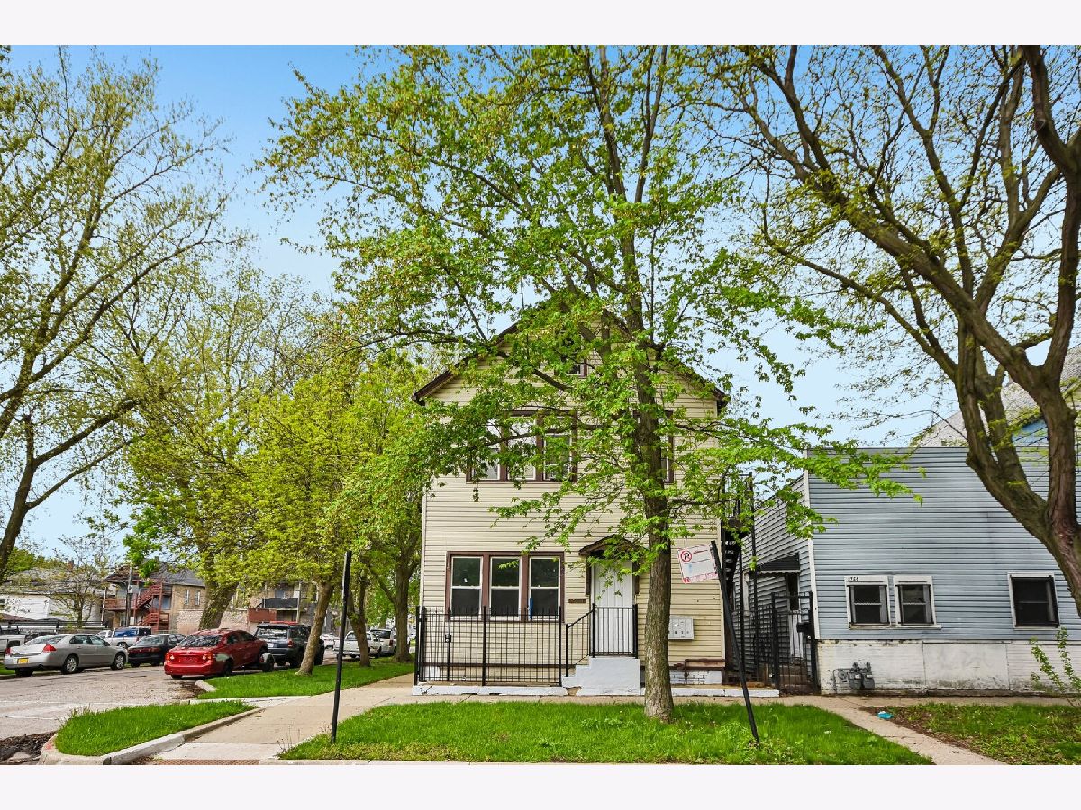  For Sale Chicago Illinois, 8756 Exchange Avenue