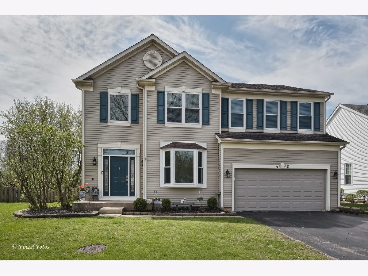  For Sale Lake In The Hills Illinois, 4560 Mackinac Street