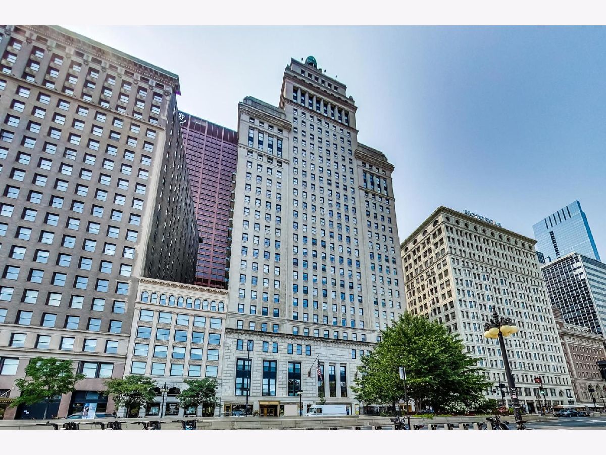  For Sale Chicago Illinois, 310 Michigan Avenue