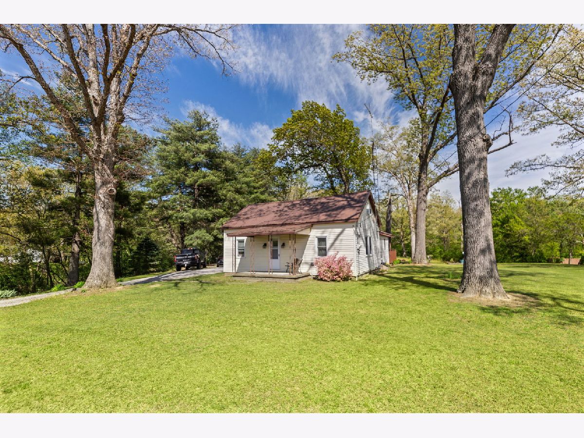  For Sale Centralia Illinois, 1140 Race Track Road