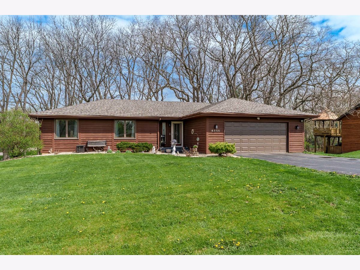 For Sale Roscoe Illinois, 6658 Nestlewood Drive