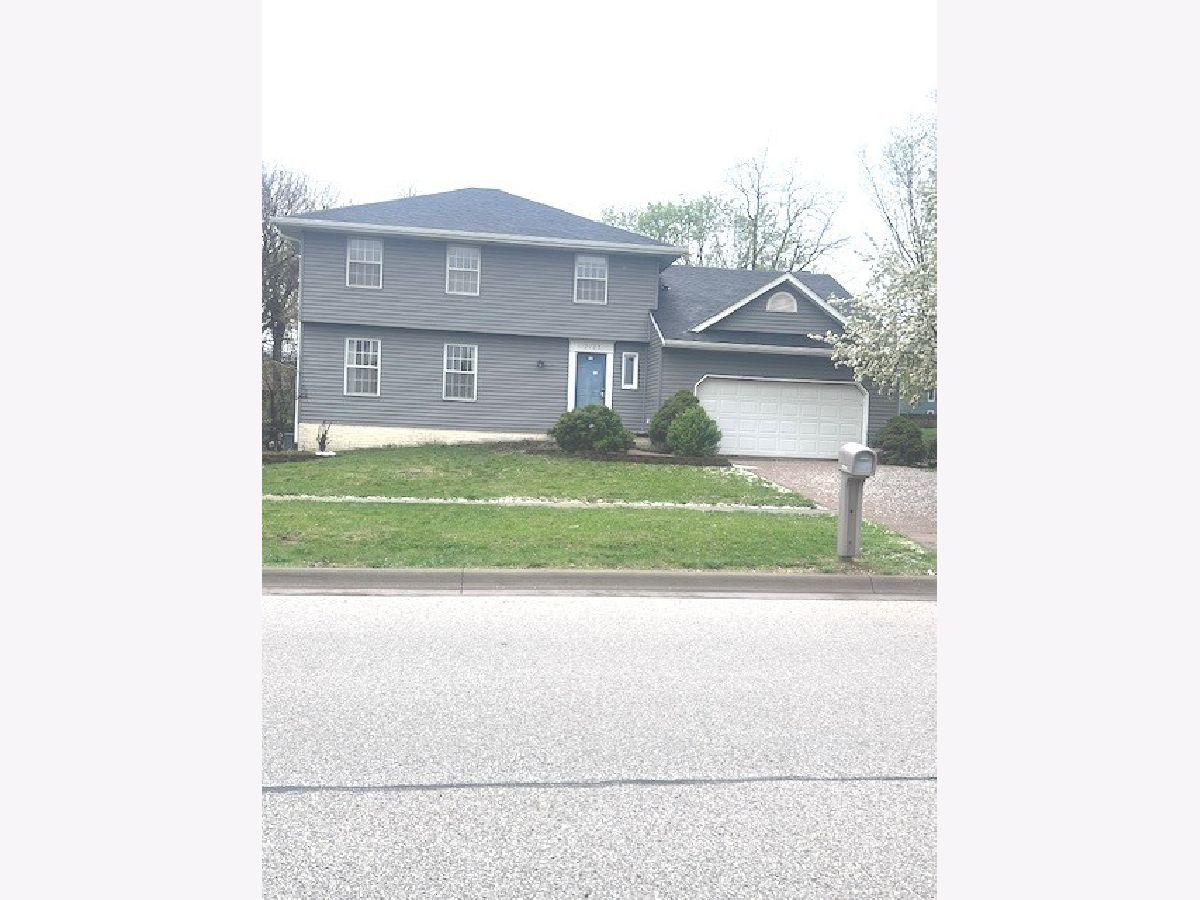  For Sale Bettendorf Iowa, 2725 Crow Creek Road