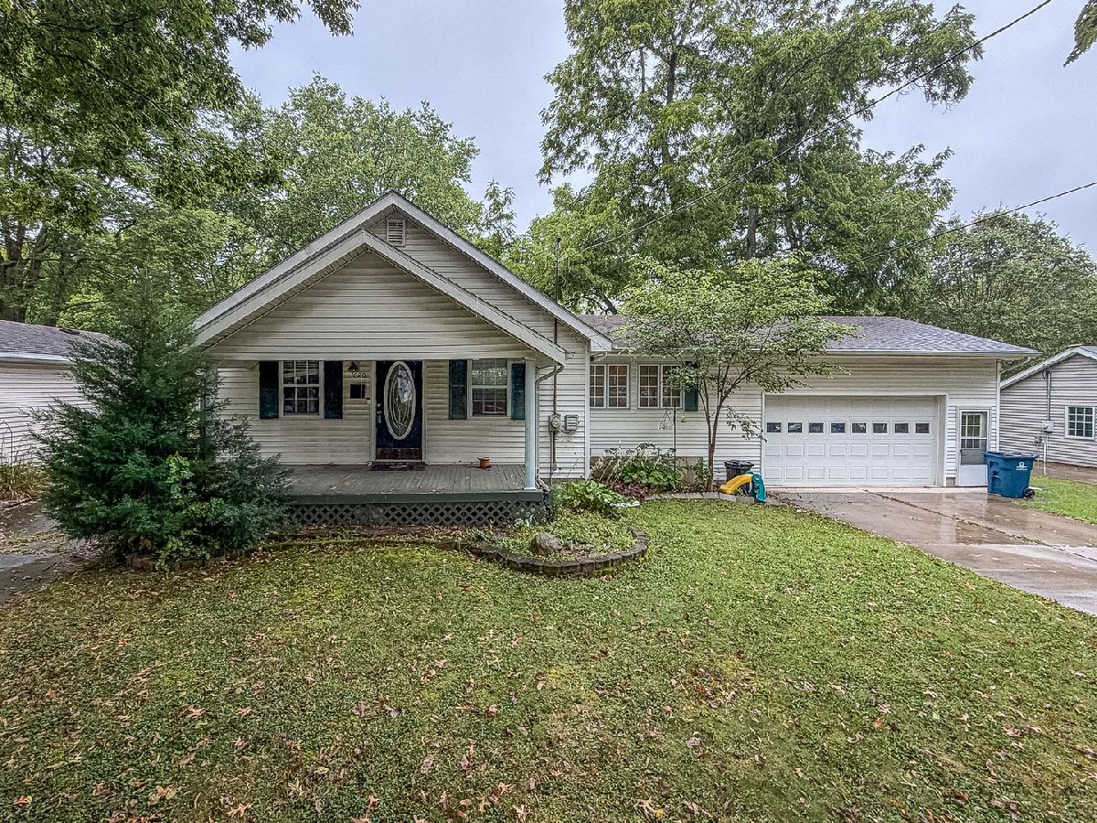  For Sale Monticello Illinois, 1020 Walnut Street