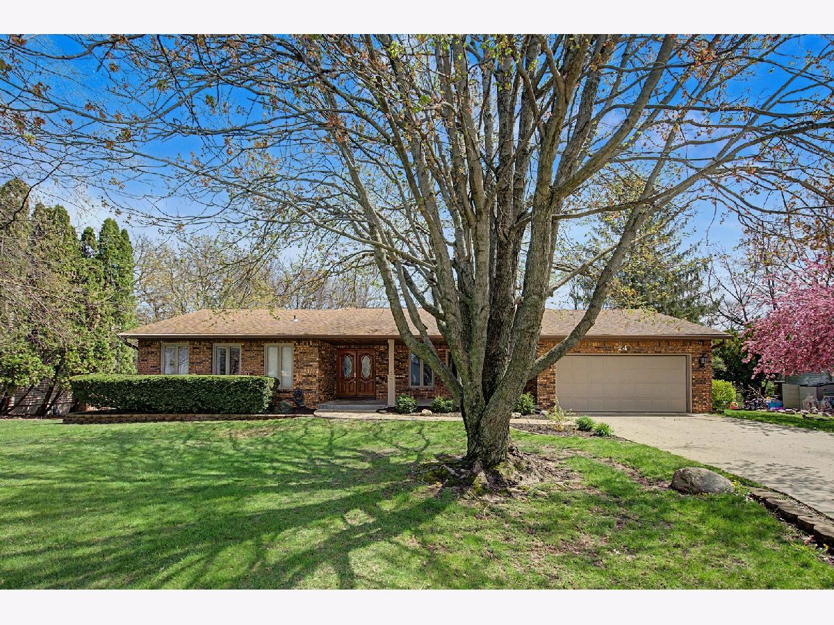  For Sale Geneseo Illinois, 24 Lori Lane Court