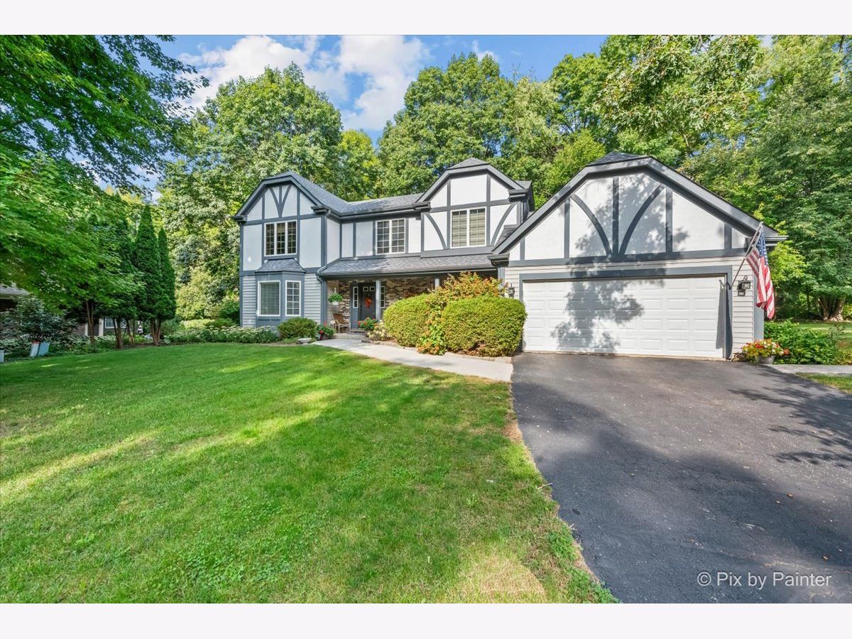  For Sale St Charles Illinois, 5N490 Hidden Springs Drive