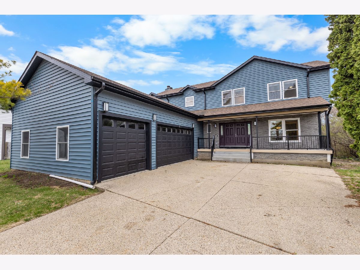  For Sale Antioch Illinois, 330 Oak Hill Court