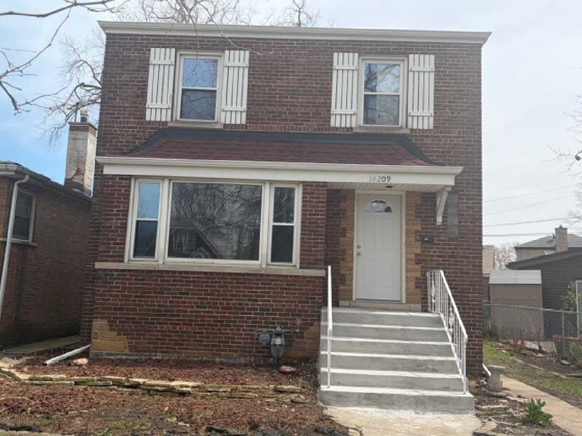  For Sale Riverdale Illinois, 14209 Tracy Avenue