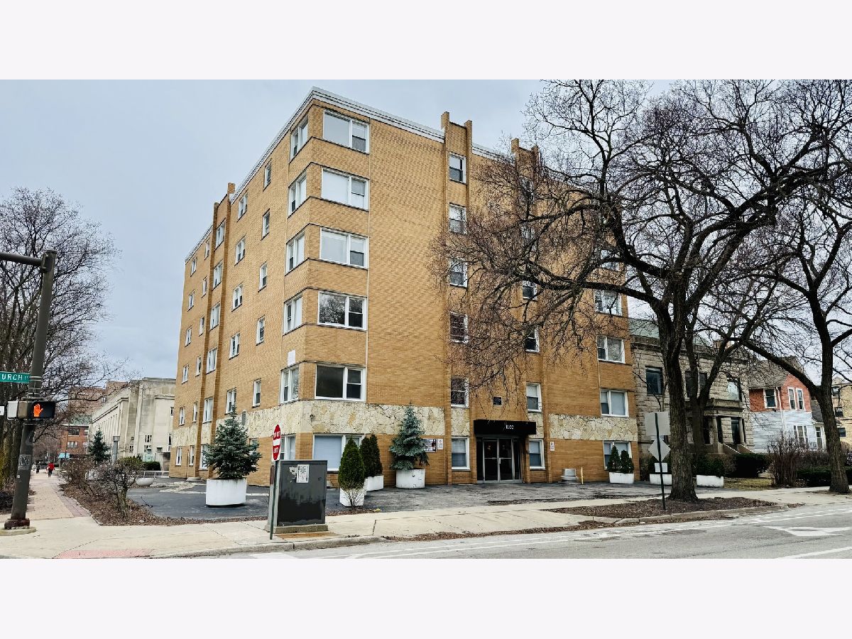  Rented Evanston Illinois, 1100 Church