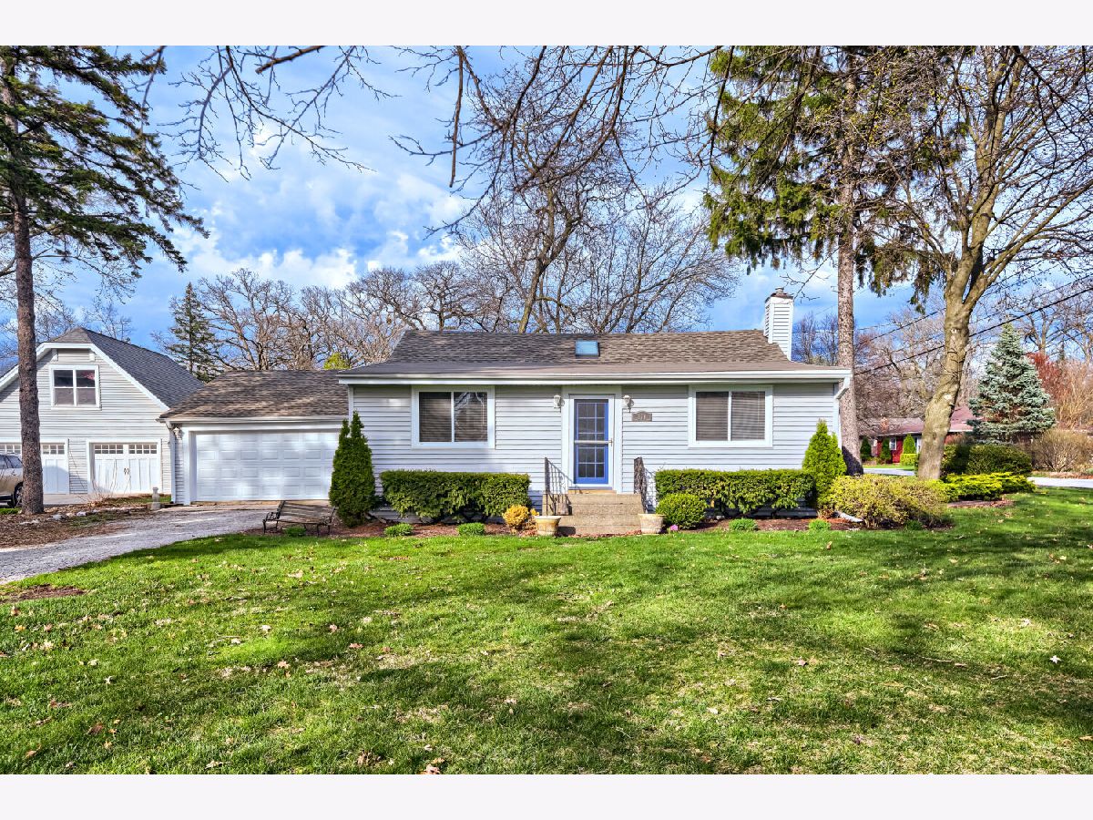  For Sale Lake Zurich Illinois, 250 Beauteau Street