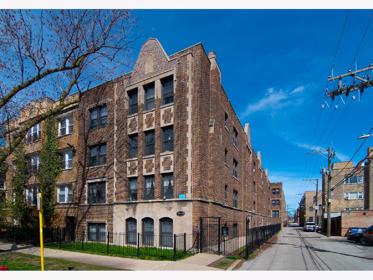  Rented Chicago Illinois, 1618 Farwell