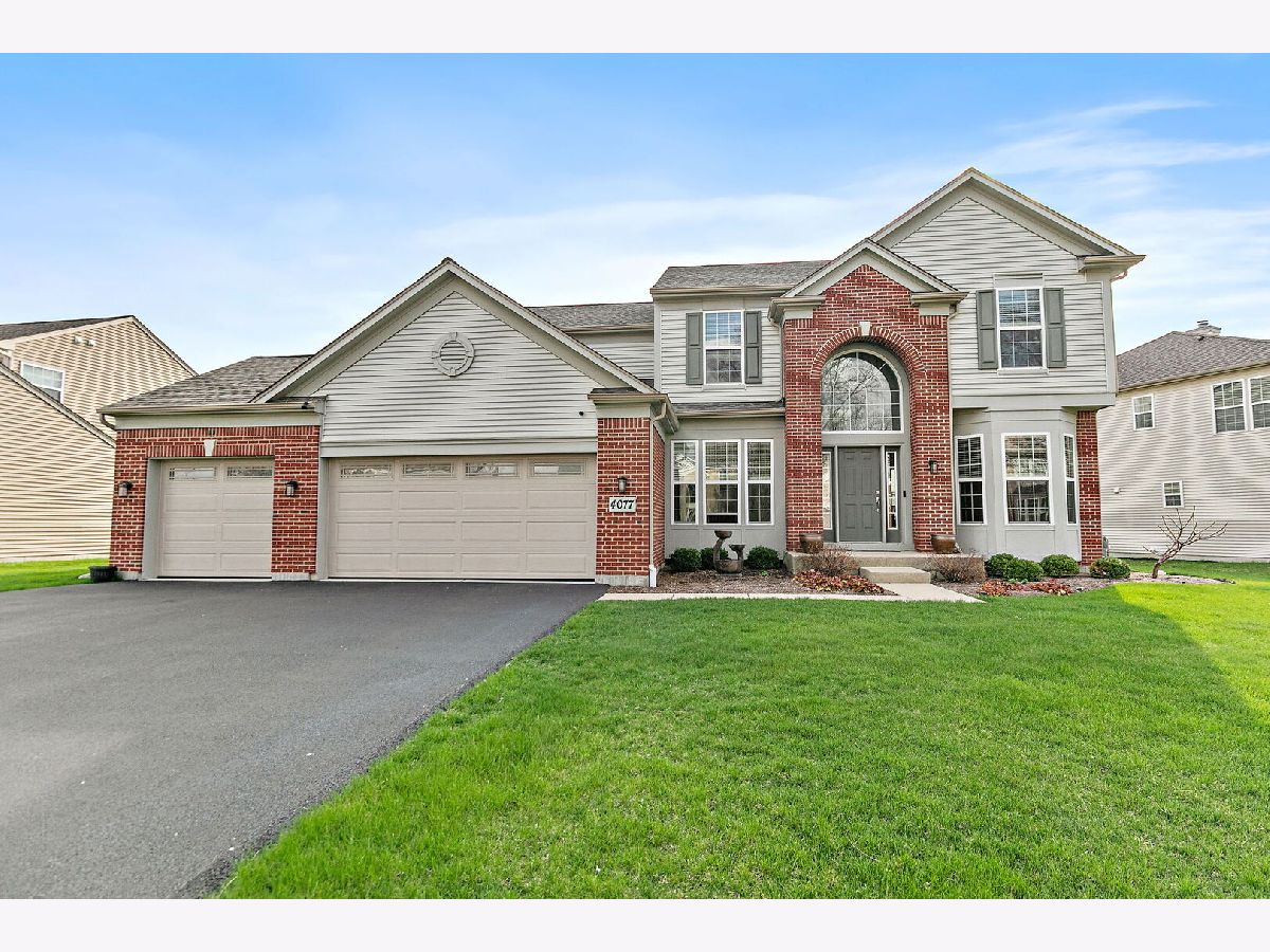  For Sale Carpentersville Illinois, 4077 Stratford Lane